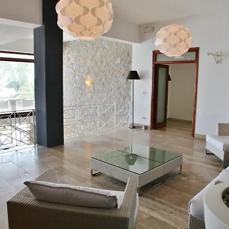 Abitare In 3* La Caletta