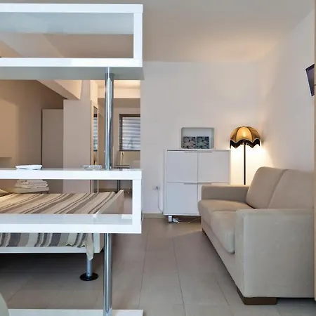 Abitare In Aparthotel La Caletta