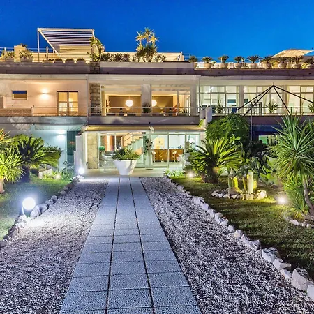 Abitare In 3* La Caletta