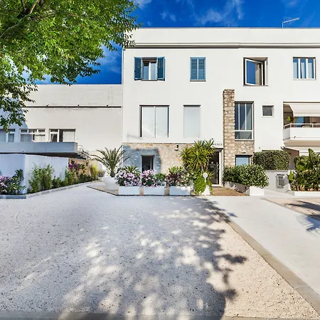 Aparthotel Abitare In La Caletta