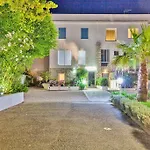 Aparthotel Abitare In La Caletta