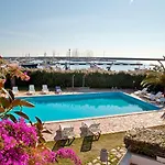 Aparthotel Abitare In La Caletta