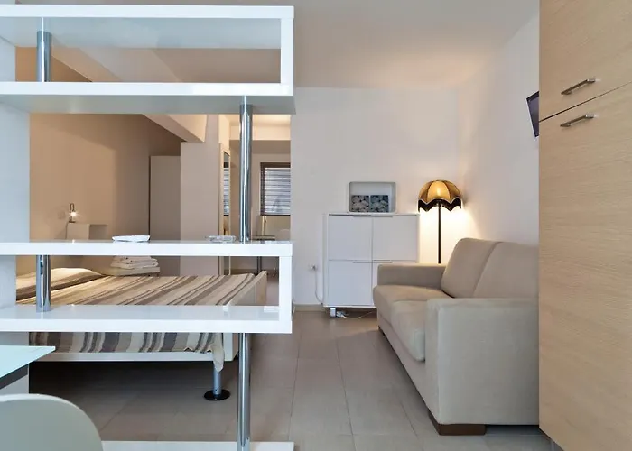 Abitare In Aparthotel La Caletta